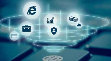 前7月規(guī)上互聯(lián)網(wǎng)企業(yè)業(yè)務(wù)收入呈現(xiàn)穩(wěn)步增長，互聯(lián)網(wǎng)信息服務(wù)表現(xiàn)亮眼